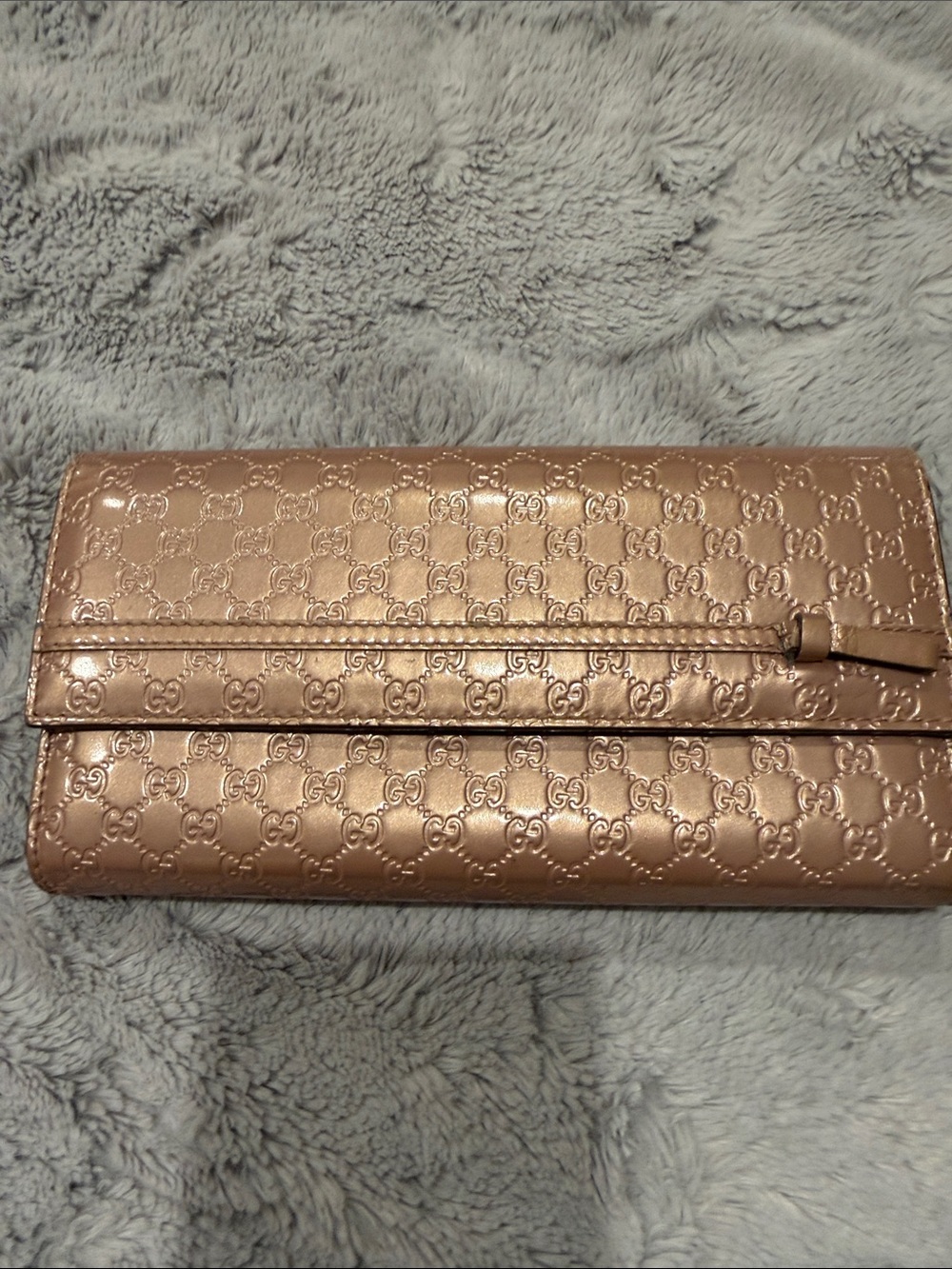 Gucci Metallic Rose Gold Signature Continental Clutch